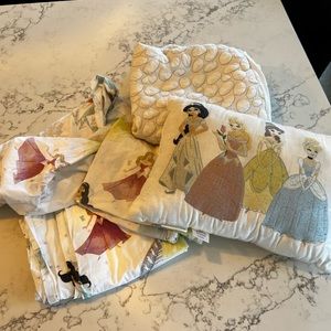 Pottery Barn Kids Disney Princess Toddler Bedding Set